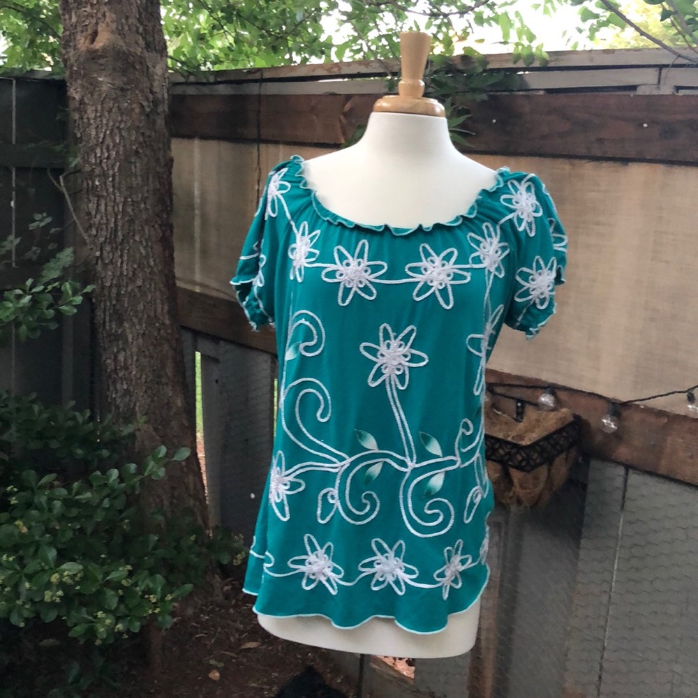 3/ $15 Lauren Michelle floral embellished peasant